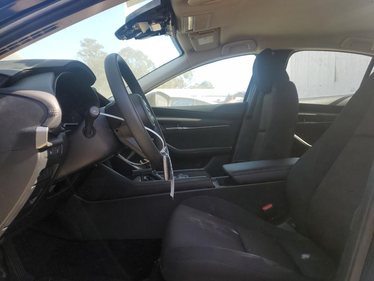 Lot #3318890936 2024 MAZDA 3