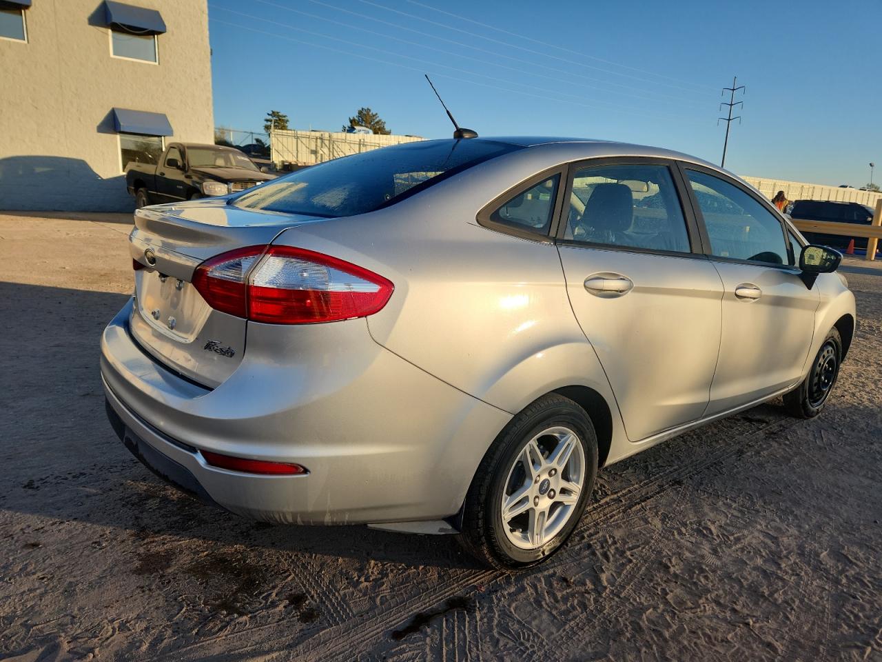 Lot #3310362954 2019 FORD FIESTA SE