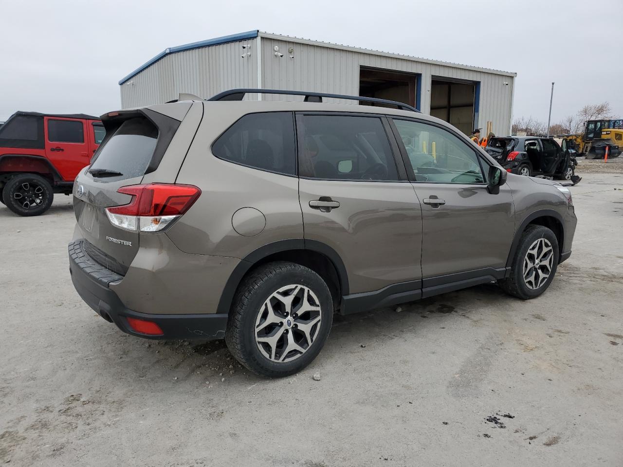 SUBARU FORESTER PREMIUM