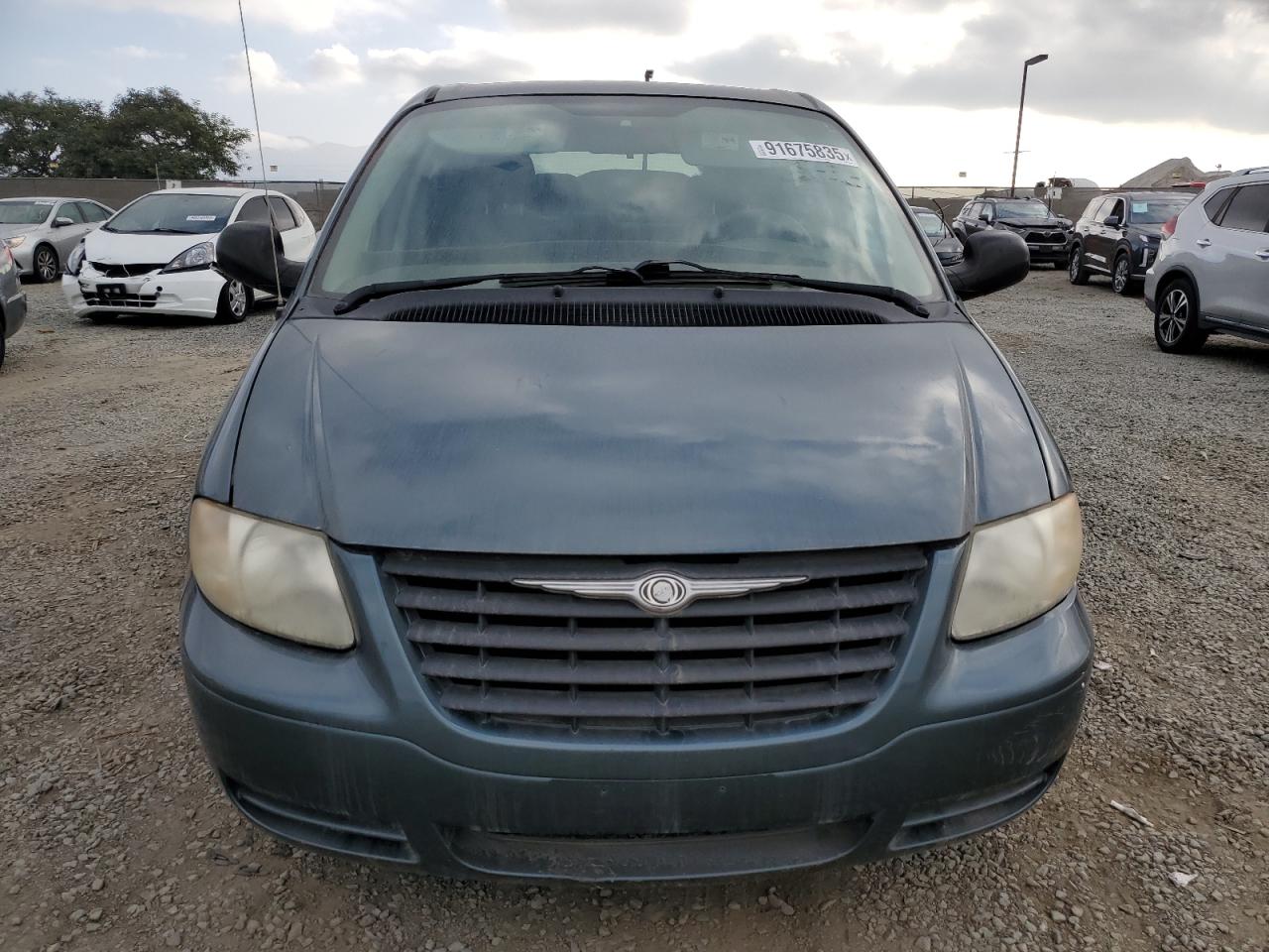 Lot #3280631395 2006 CHRYSLER TOWN & COU