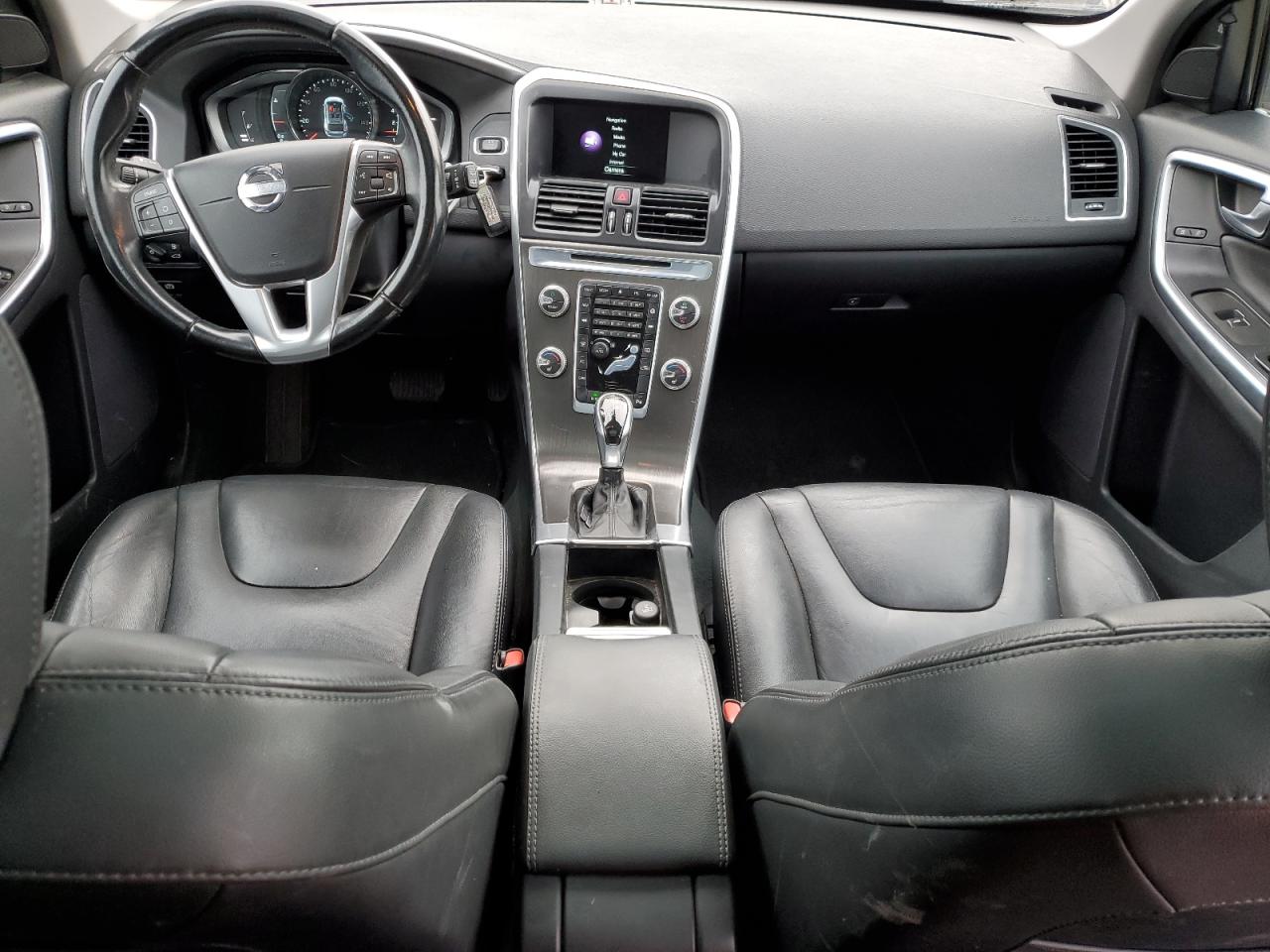 VOLVO XC60 T5 PREMIER