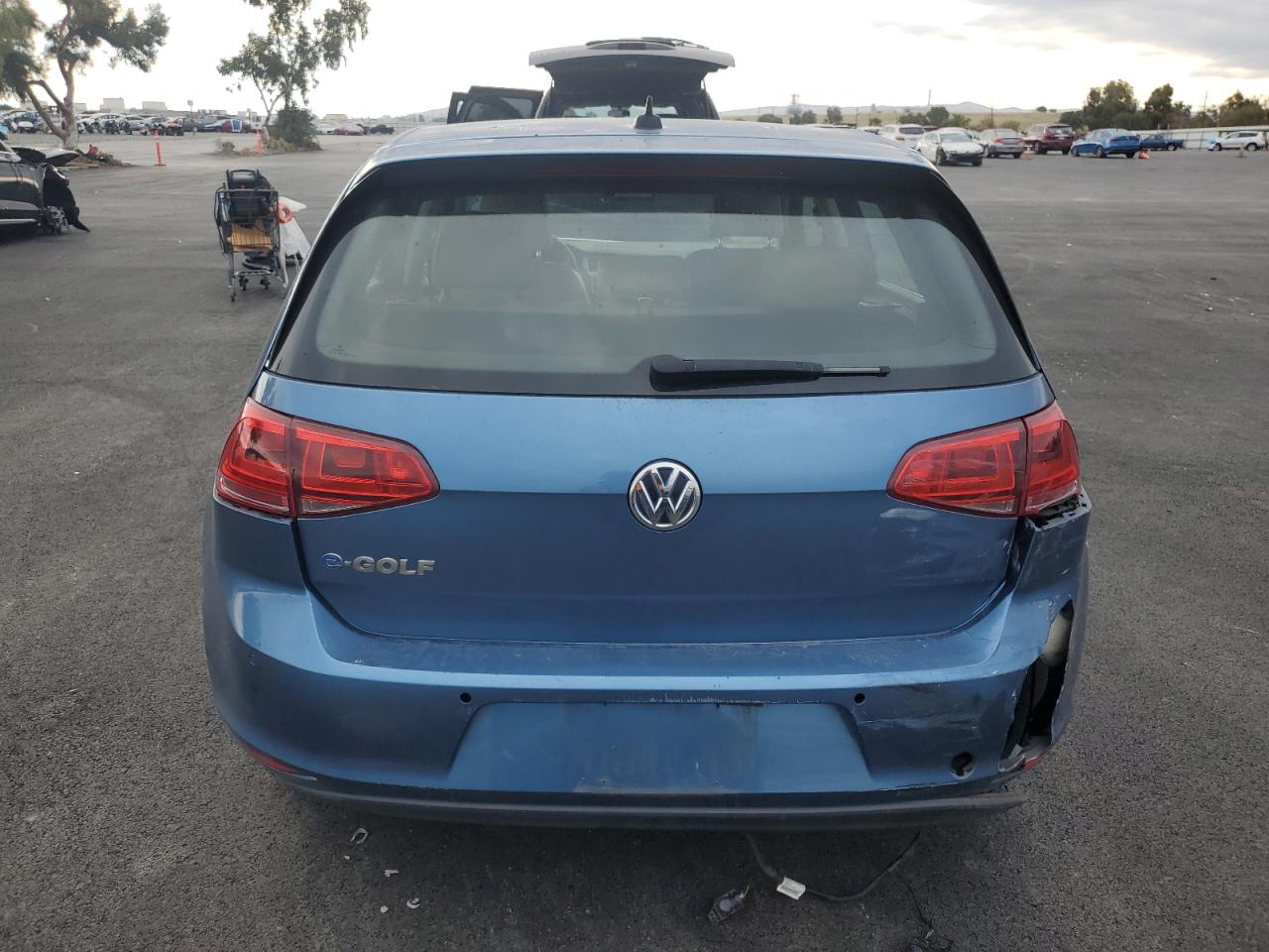 VOLKSWAGEN E-GOLF SEL PREMIUM