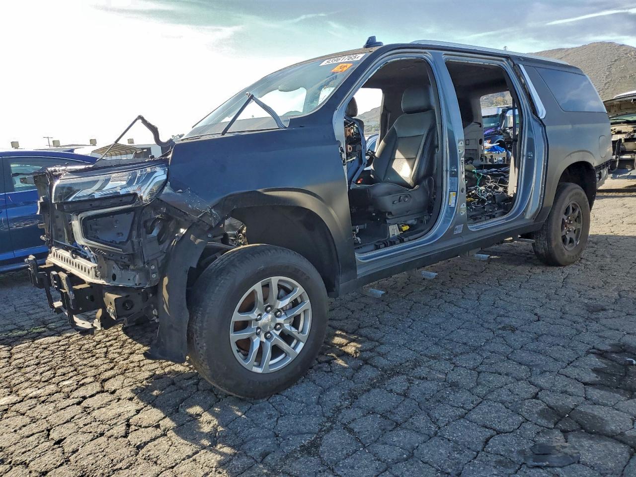 CHEVROLET SUBURBAN C1500 LS