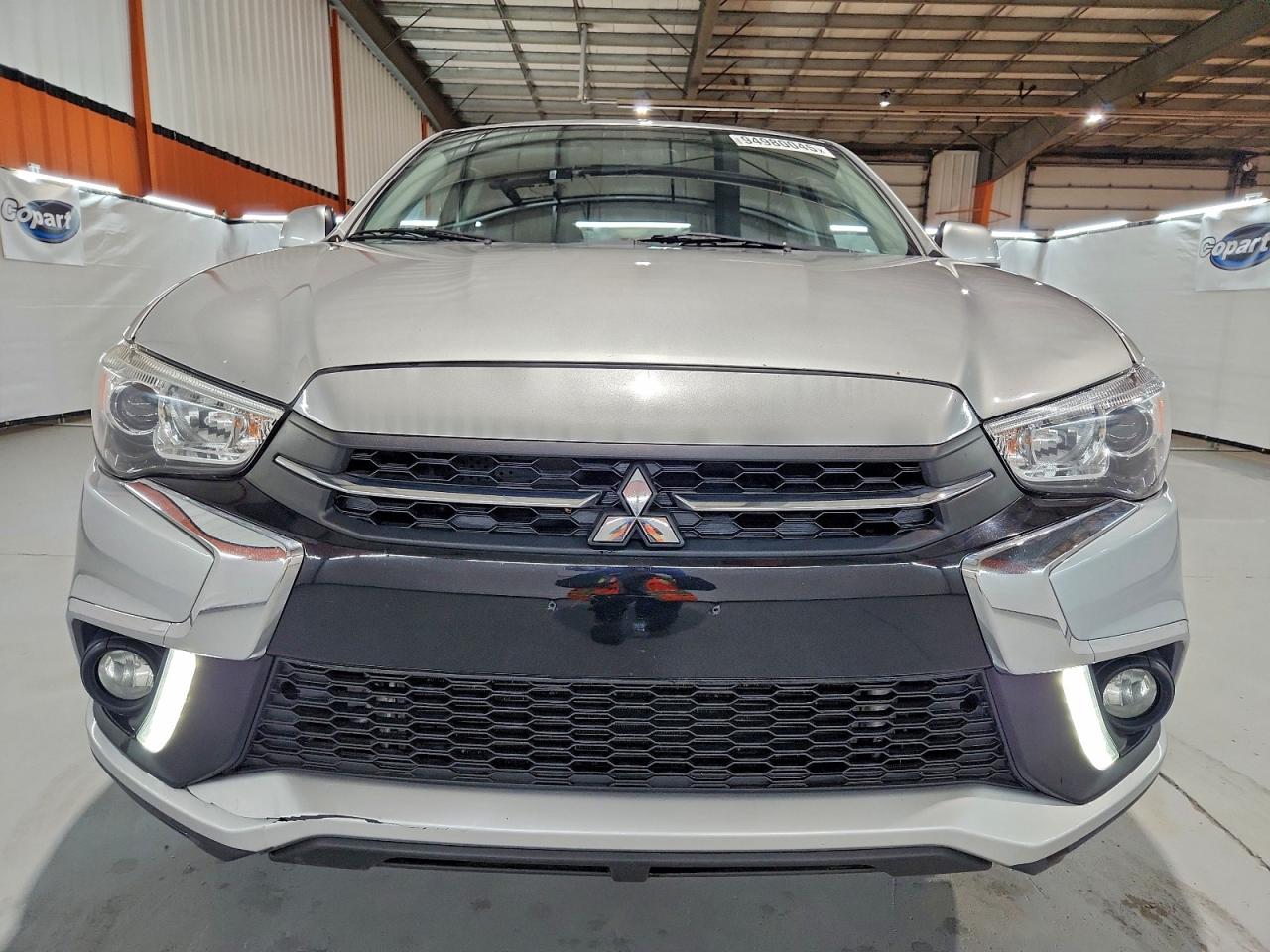 MITSUBISHI OUTLANDER SE