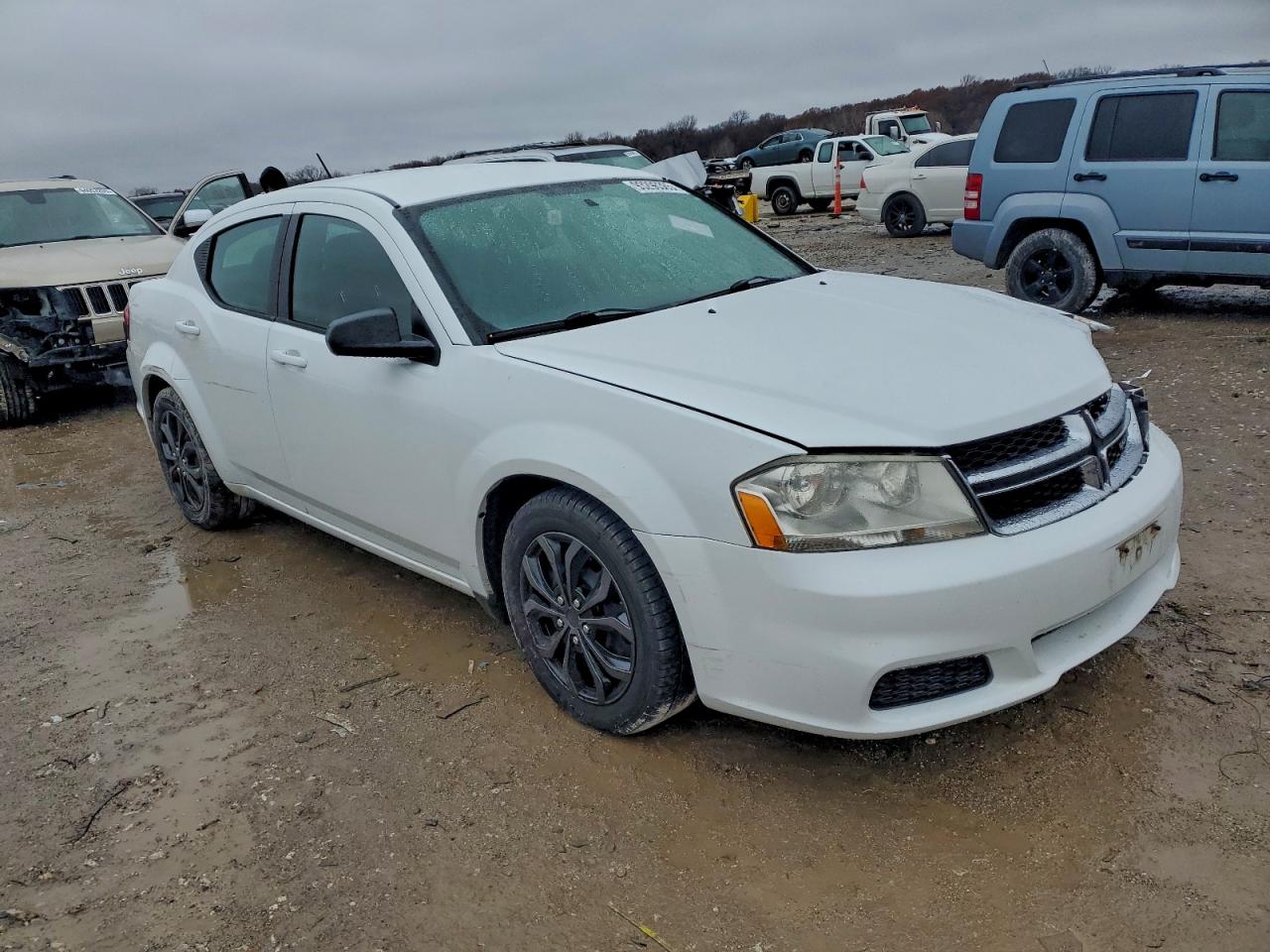 DODGE AVENGER SE