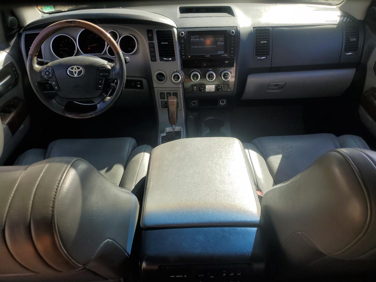 TOYOTA SEQUOIA PLATINUM