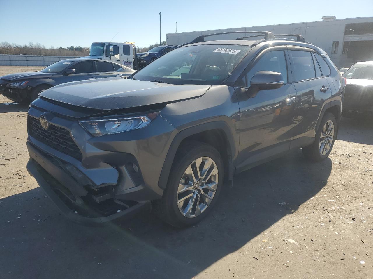 TOYOTA RAV4 XLE PREMIUM