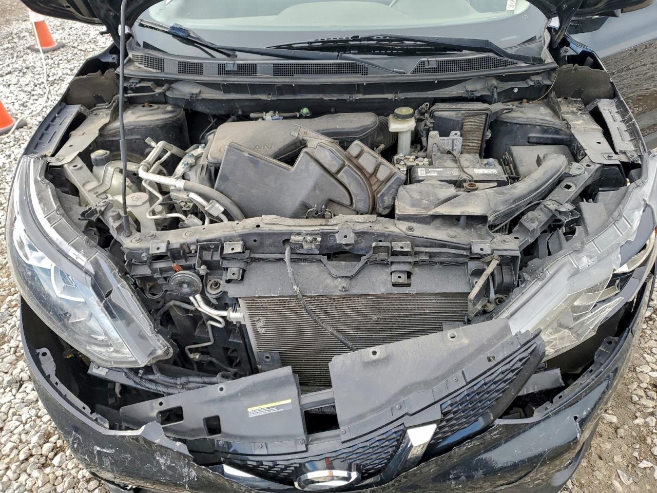 NISSAN ROGUE SPORT S