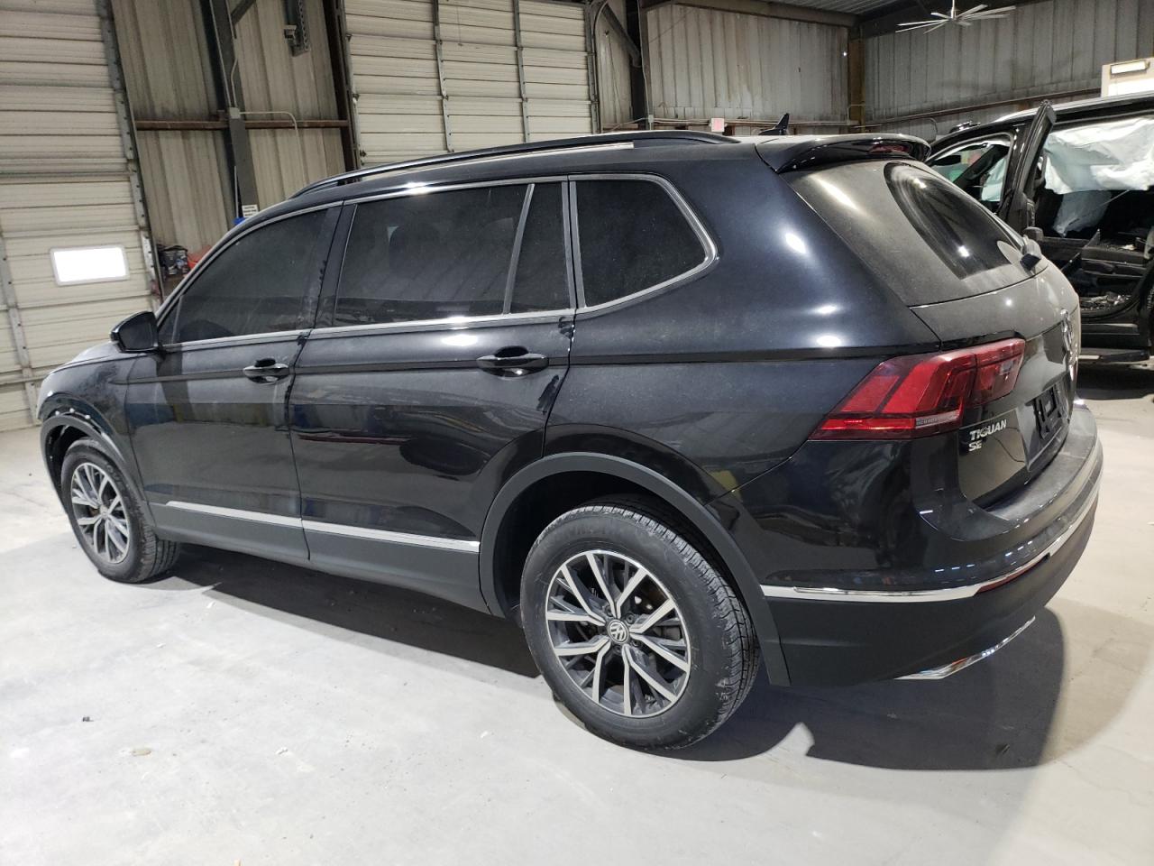 VOLKSWAGEN TIGUAN SE