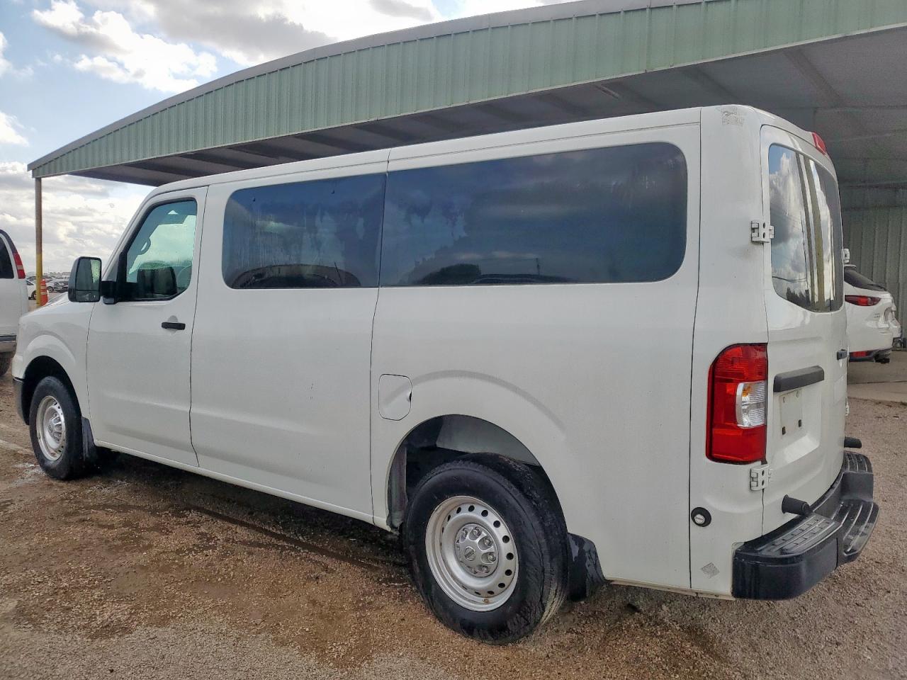 NISSAN NV3500 3500 S