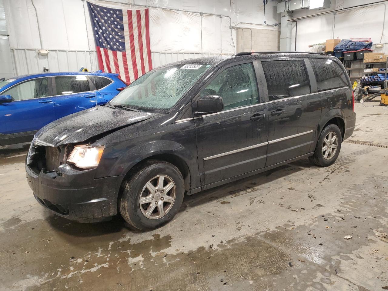 CHRYSLER TOWN & COUNTRY TOURING
