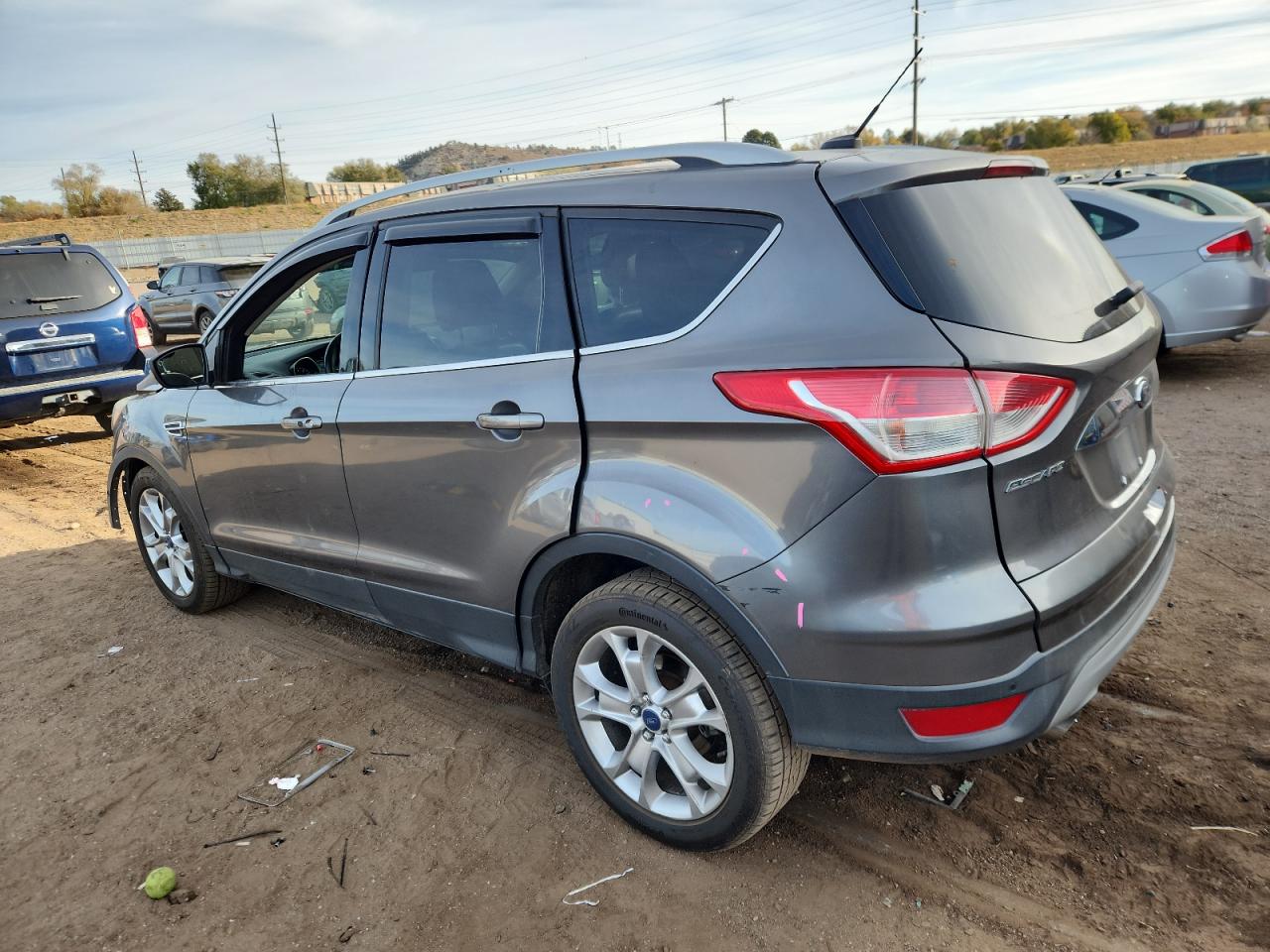 FORD ESCAPE TITANIUM
