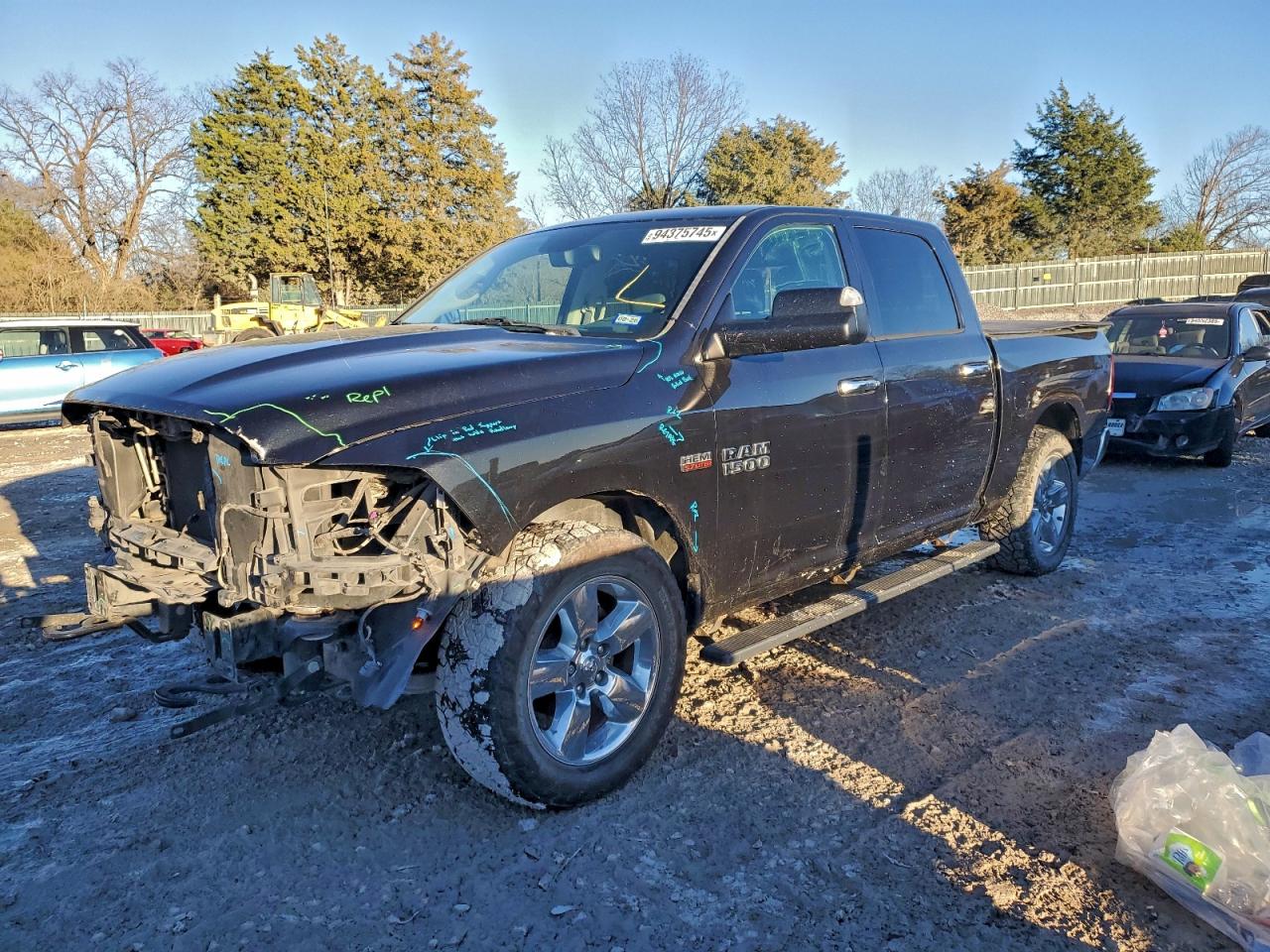 RAM 1500 SLT