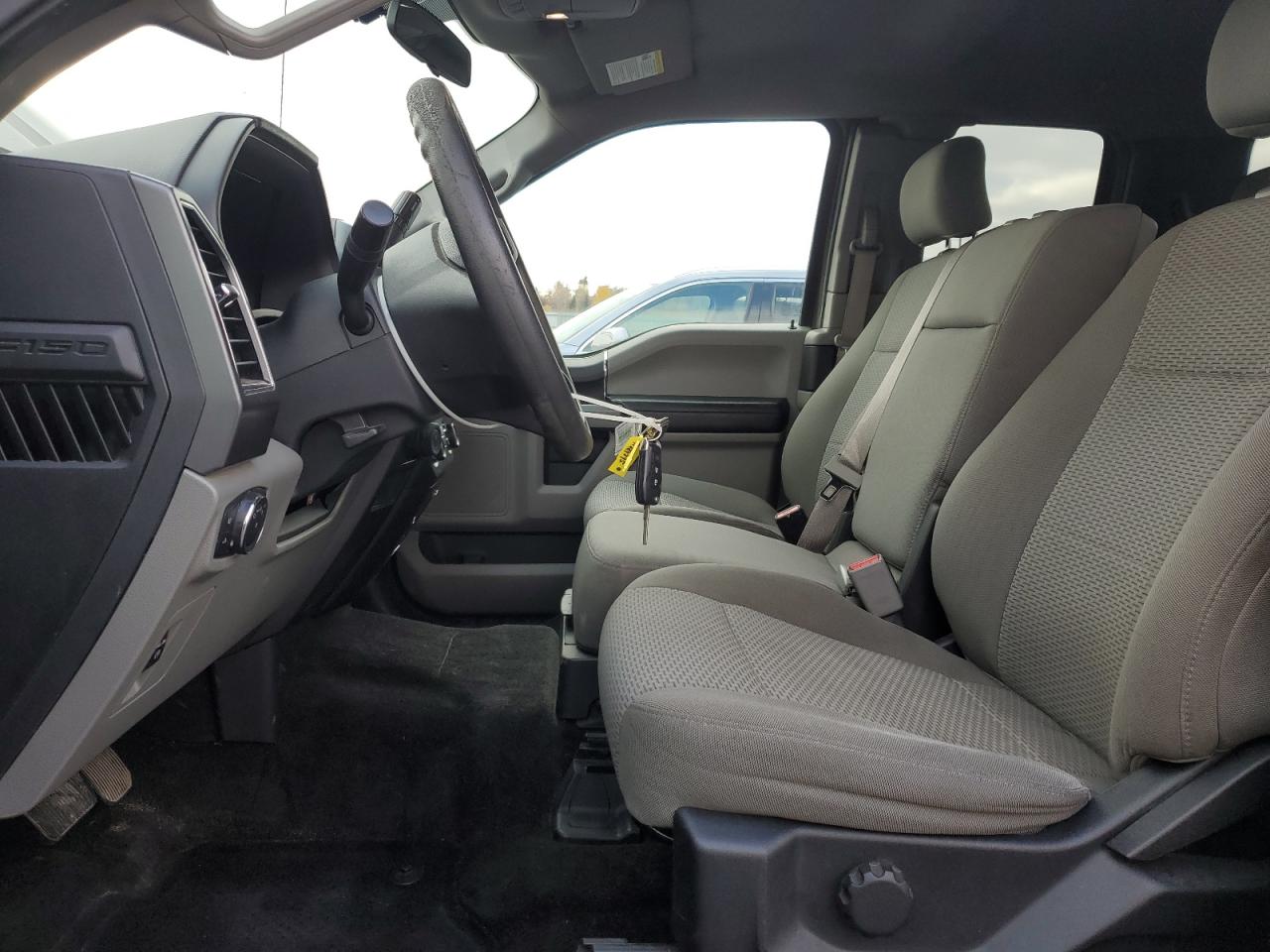 FORD F-150 SUPER CAB