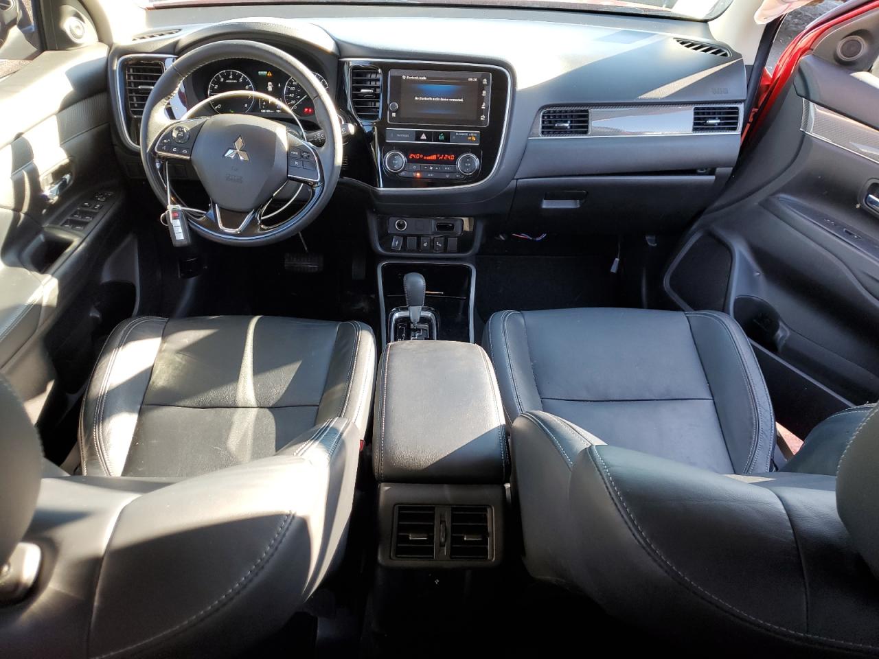 MITSUBISHI OUTLANDER ES