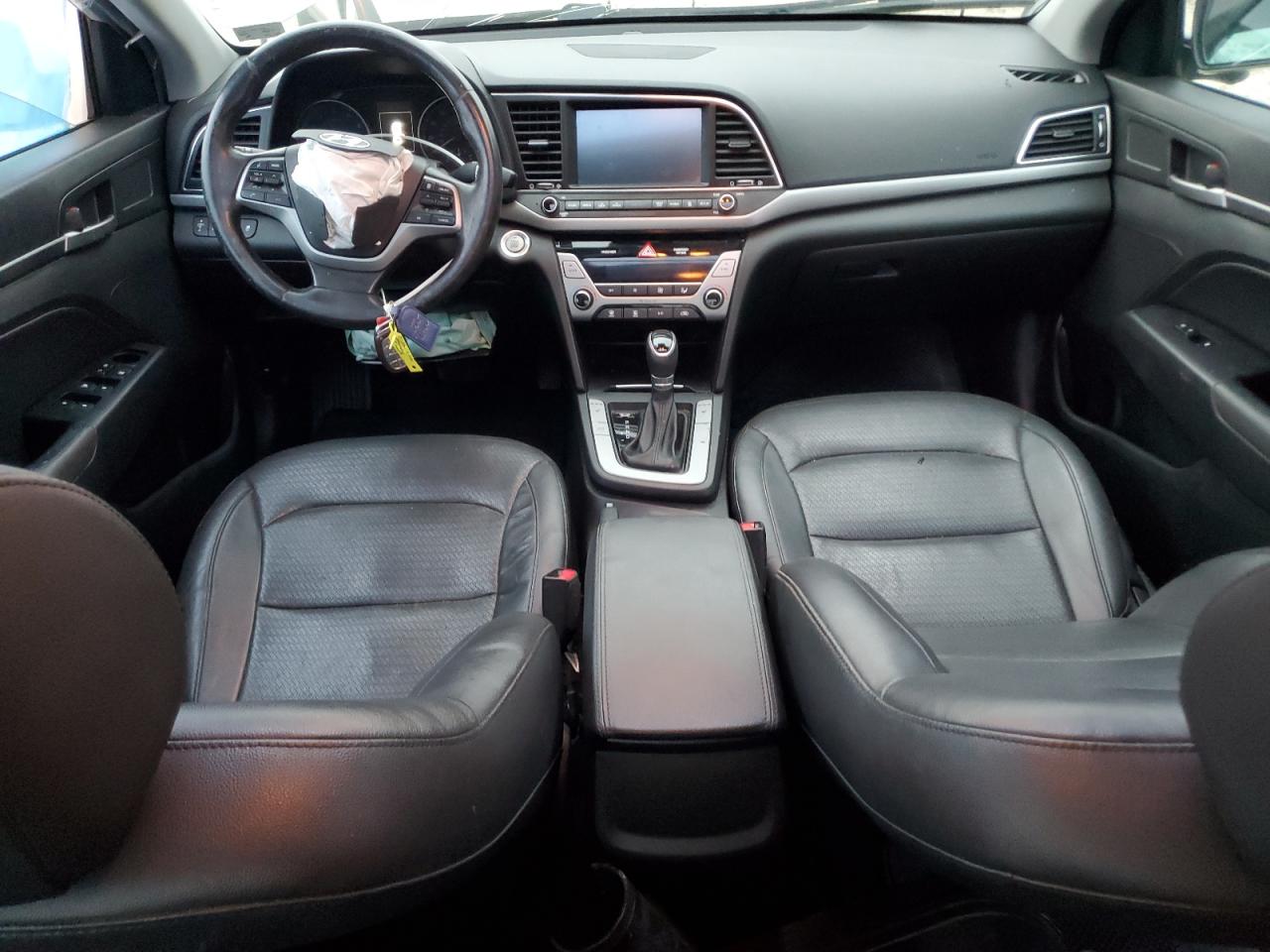 Lot #3301834419 2017 HYUNDAI ELANTRA SE