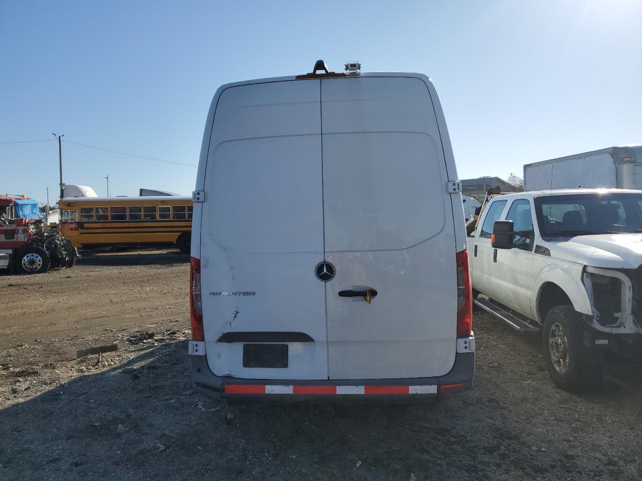 MERCEDES-BENZ SPRINTER 2500