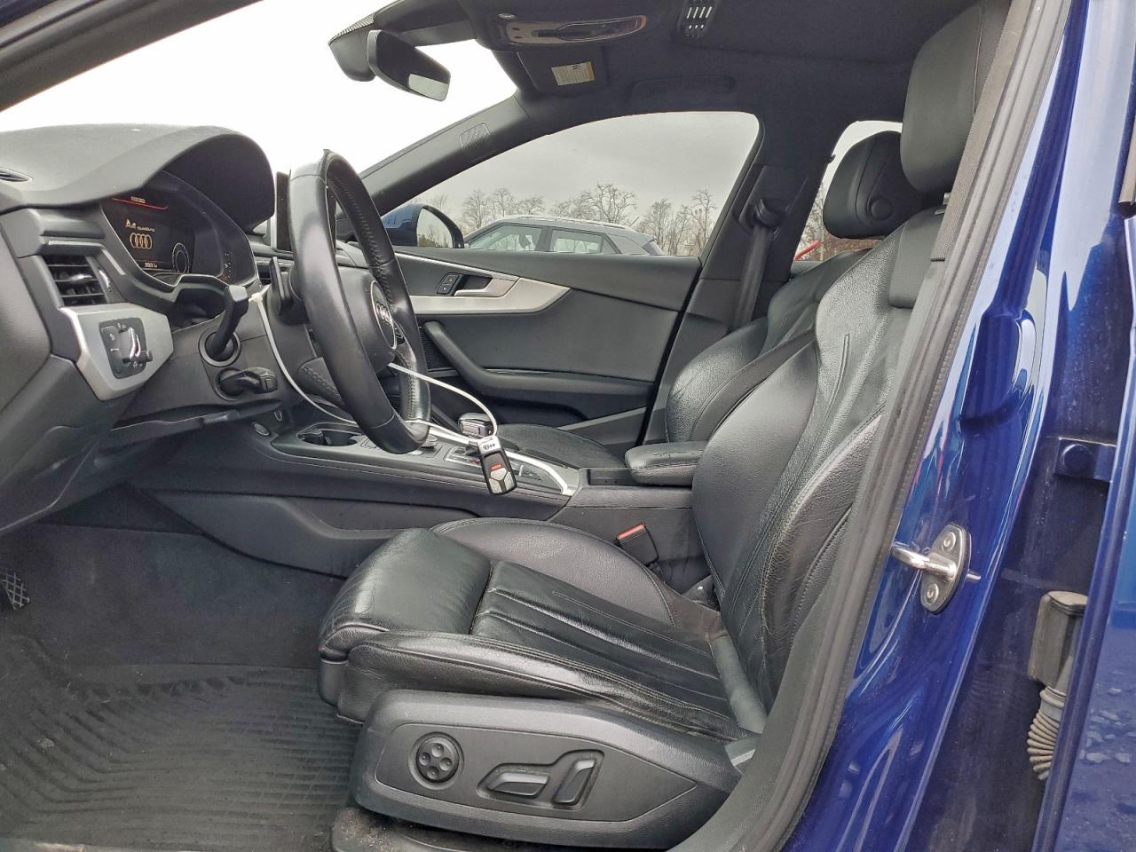 AUDI A4 PREMIUM PLUS