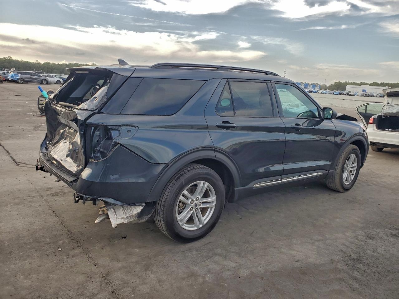 Lot #3311719224 2023 FORD EXPLORER X