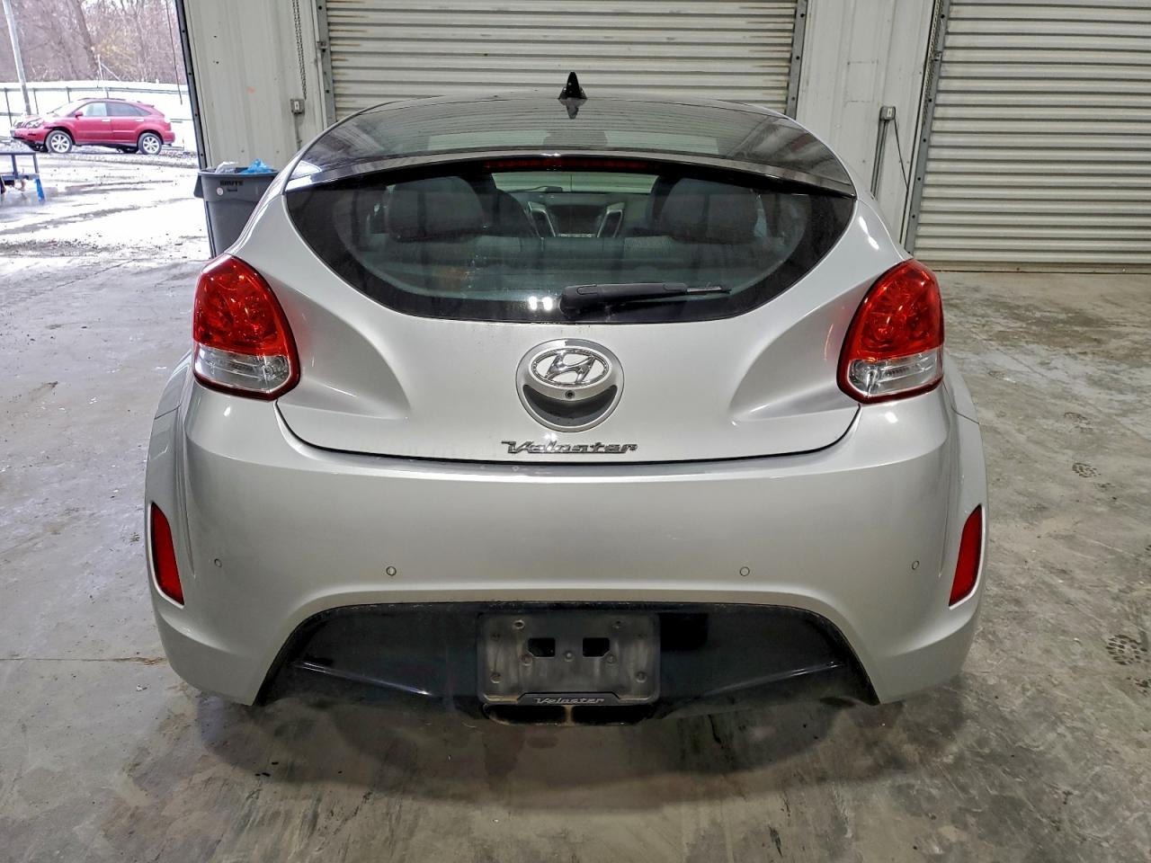 HYUNDAI VELOSTER