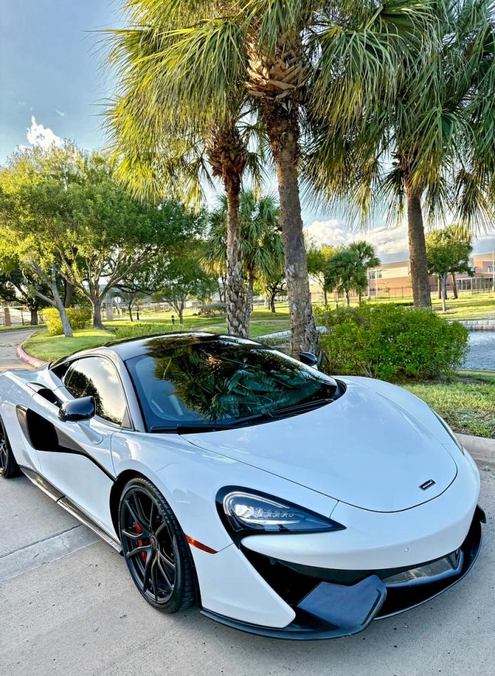MCLAREN 570S