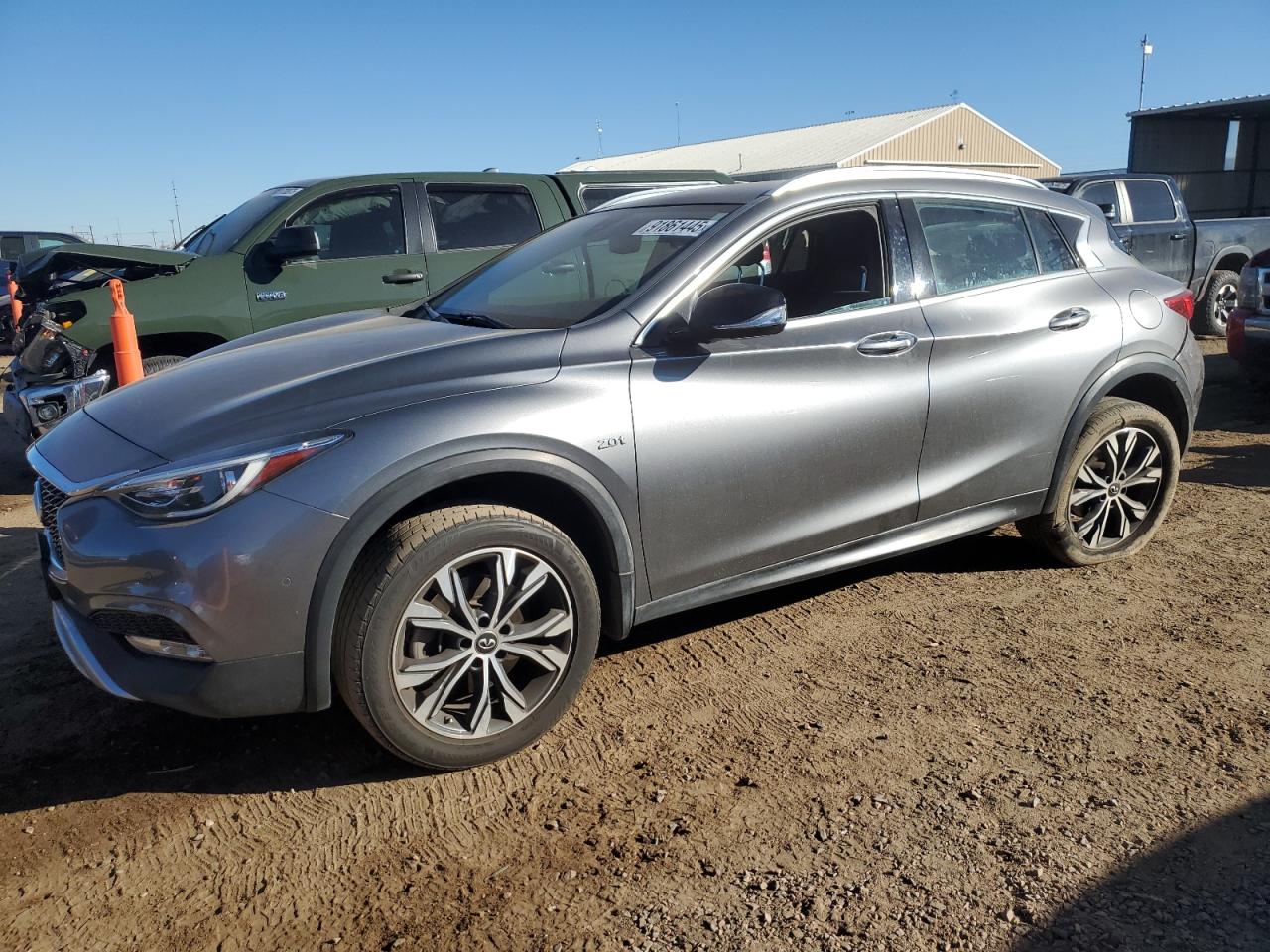 INFINITI QX30 BASE
