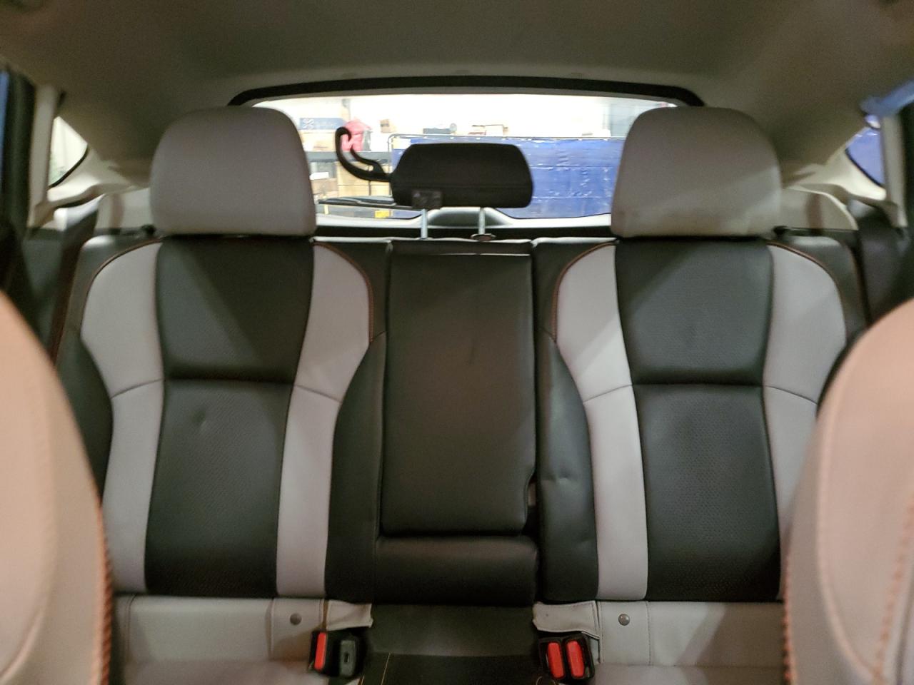 SUBARU CROSSTREK LIMITED