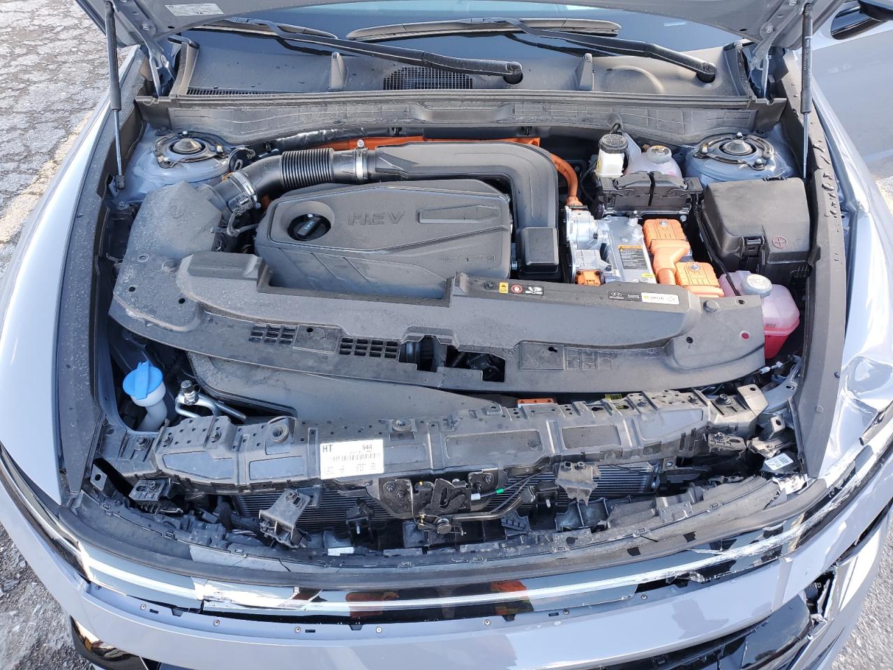 HYUNDAI SONATA HYBRID