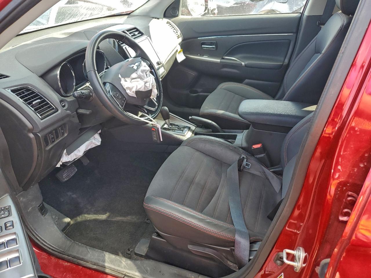 MITSUBISHI OUTLANDER S/SE