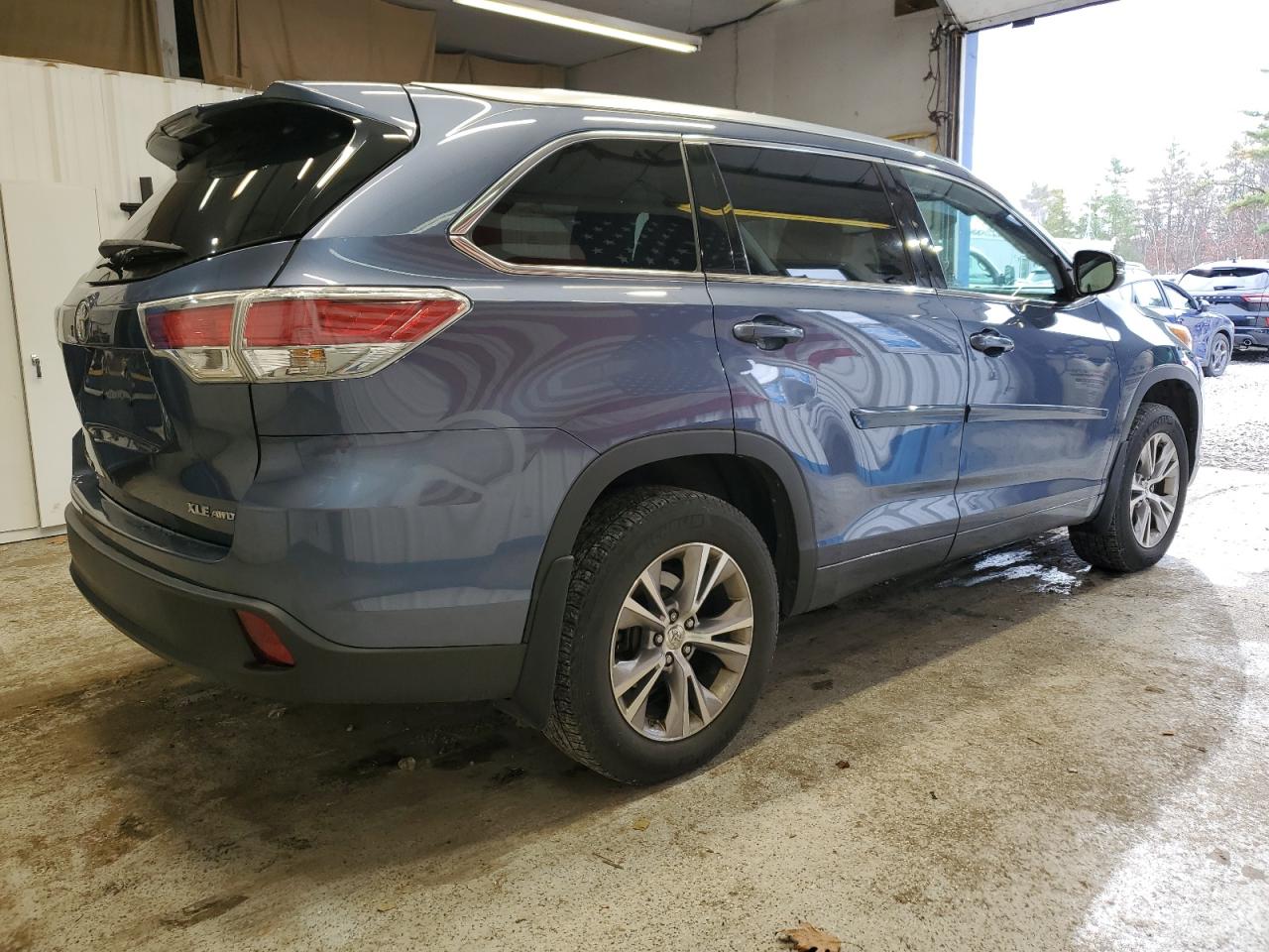 TOYOTA HIGHLANDER XLE