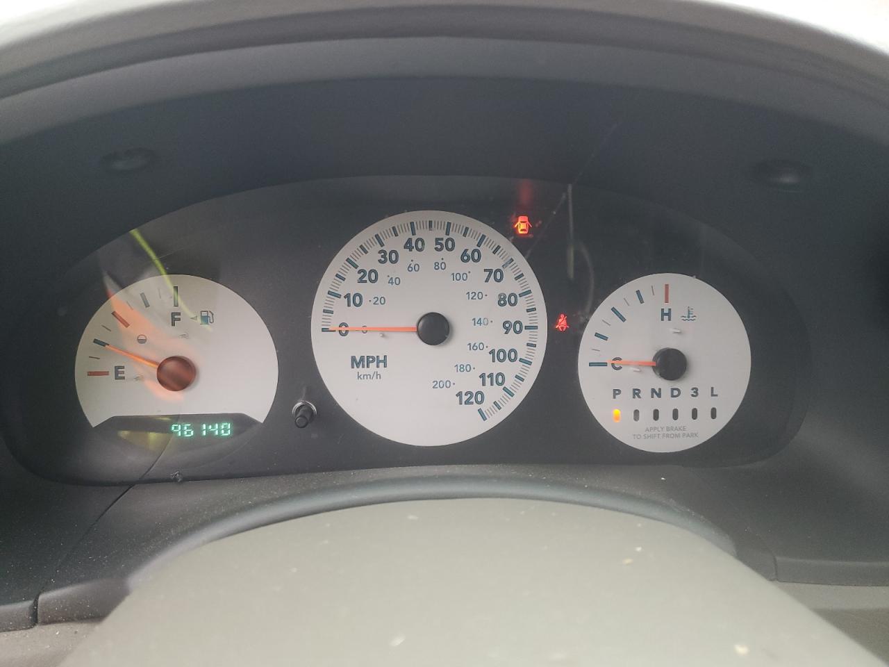 Lot #3293670399 2005 CHRYSLER TOWN & COU