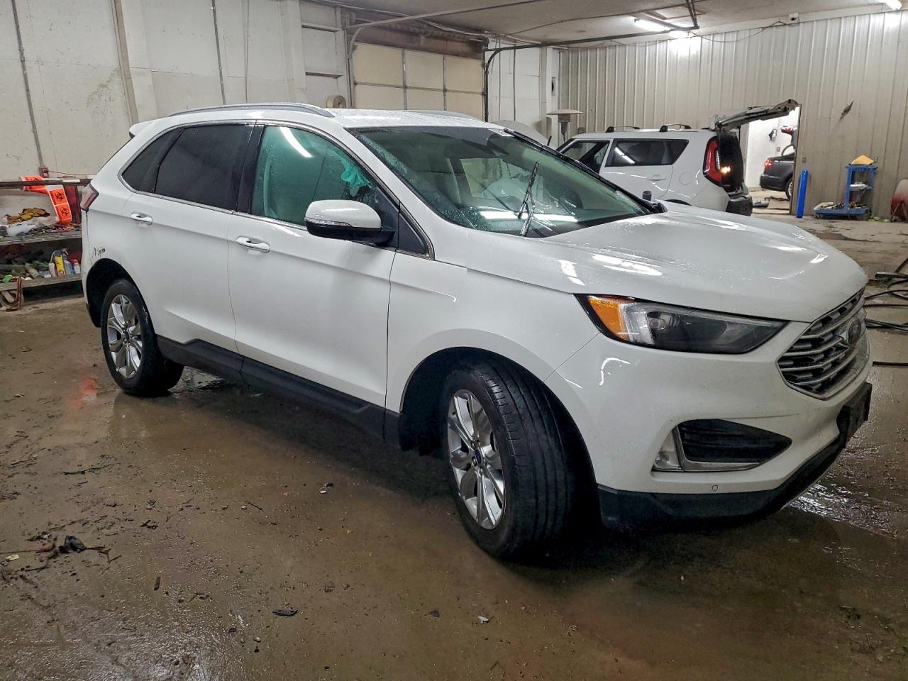 FORD EDGE TITANIUM