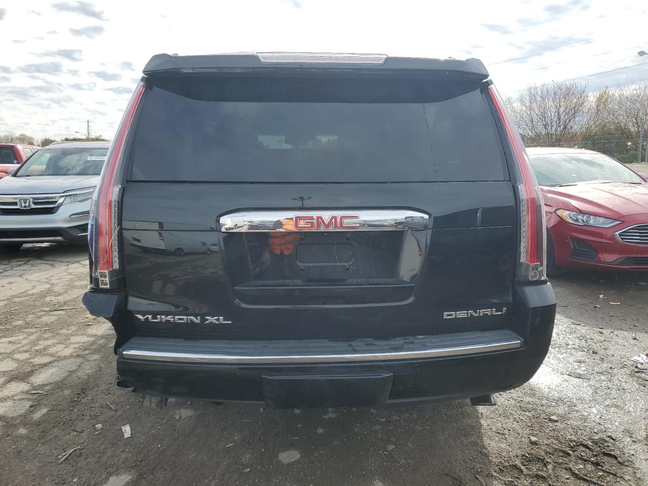 GMC YUKON DENALI