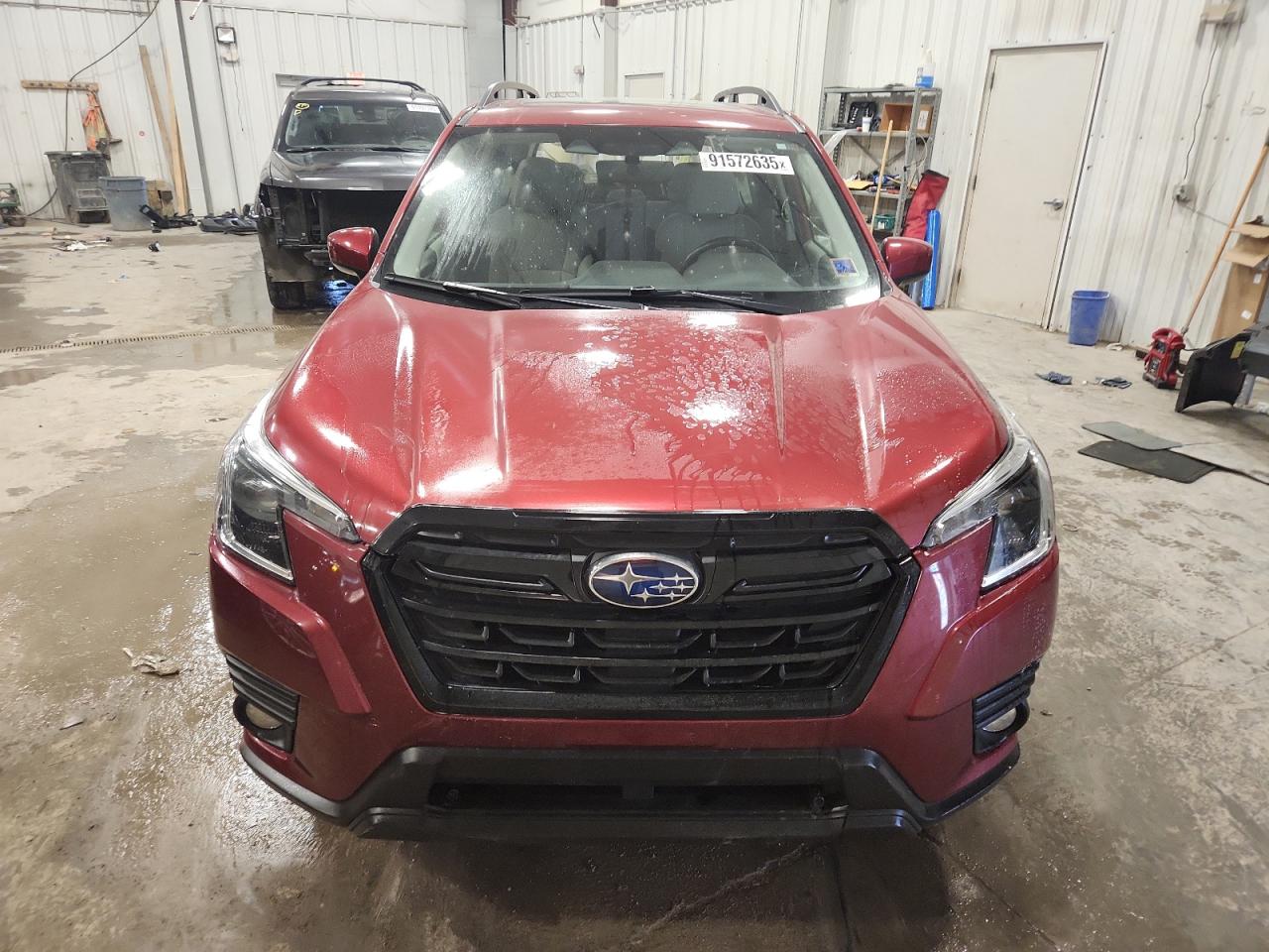 SUBARU FORESTER PREMIUM