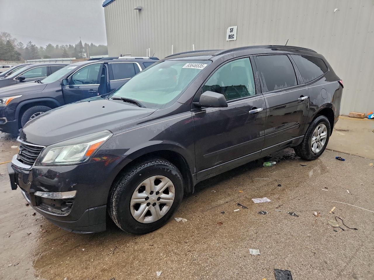 CHEVROLET TRAVERSE LS