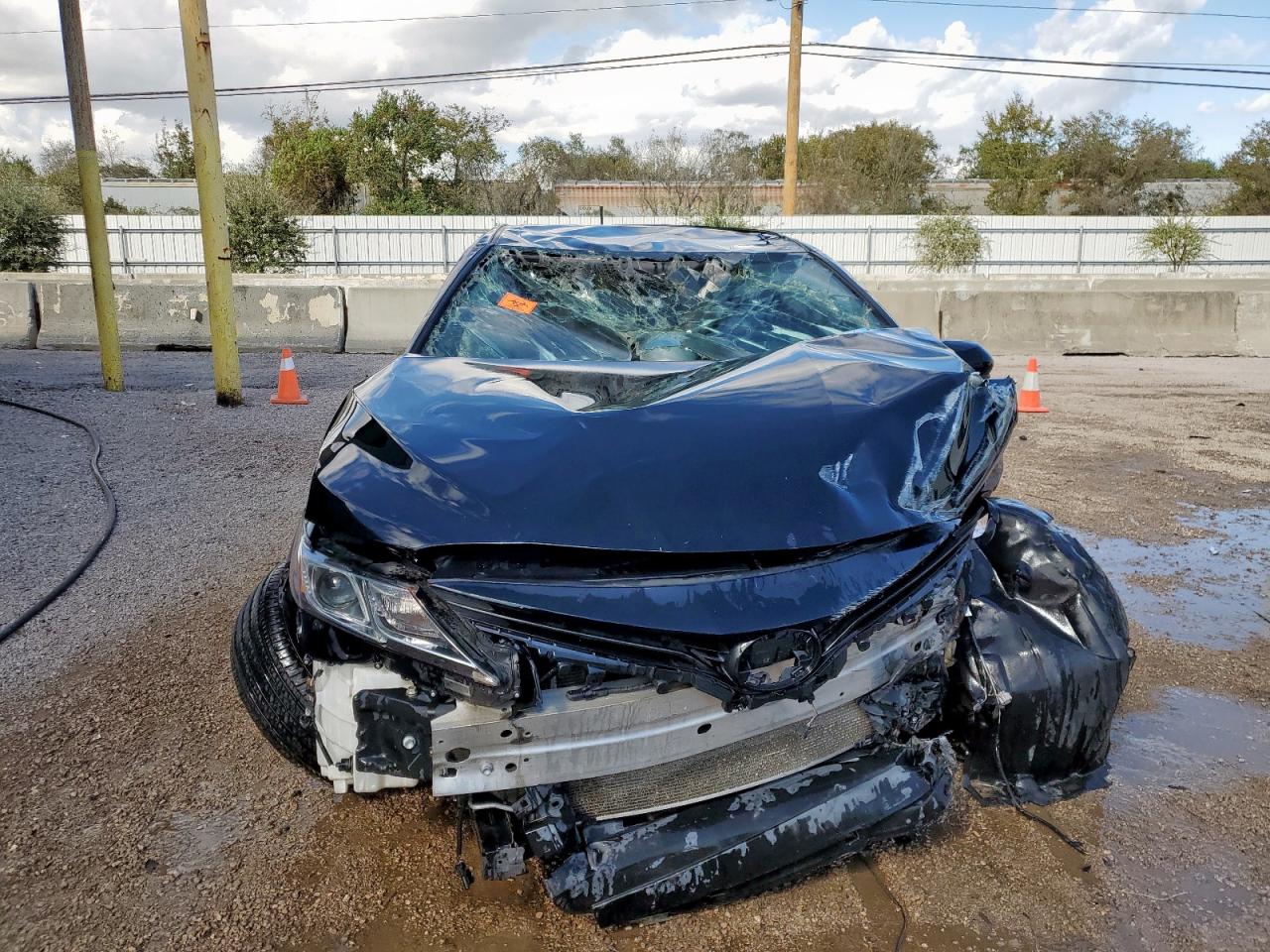 Lot #3308338069 2022 TOYOTA CAMRY LE