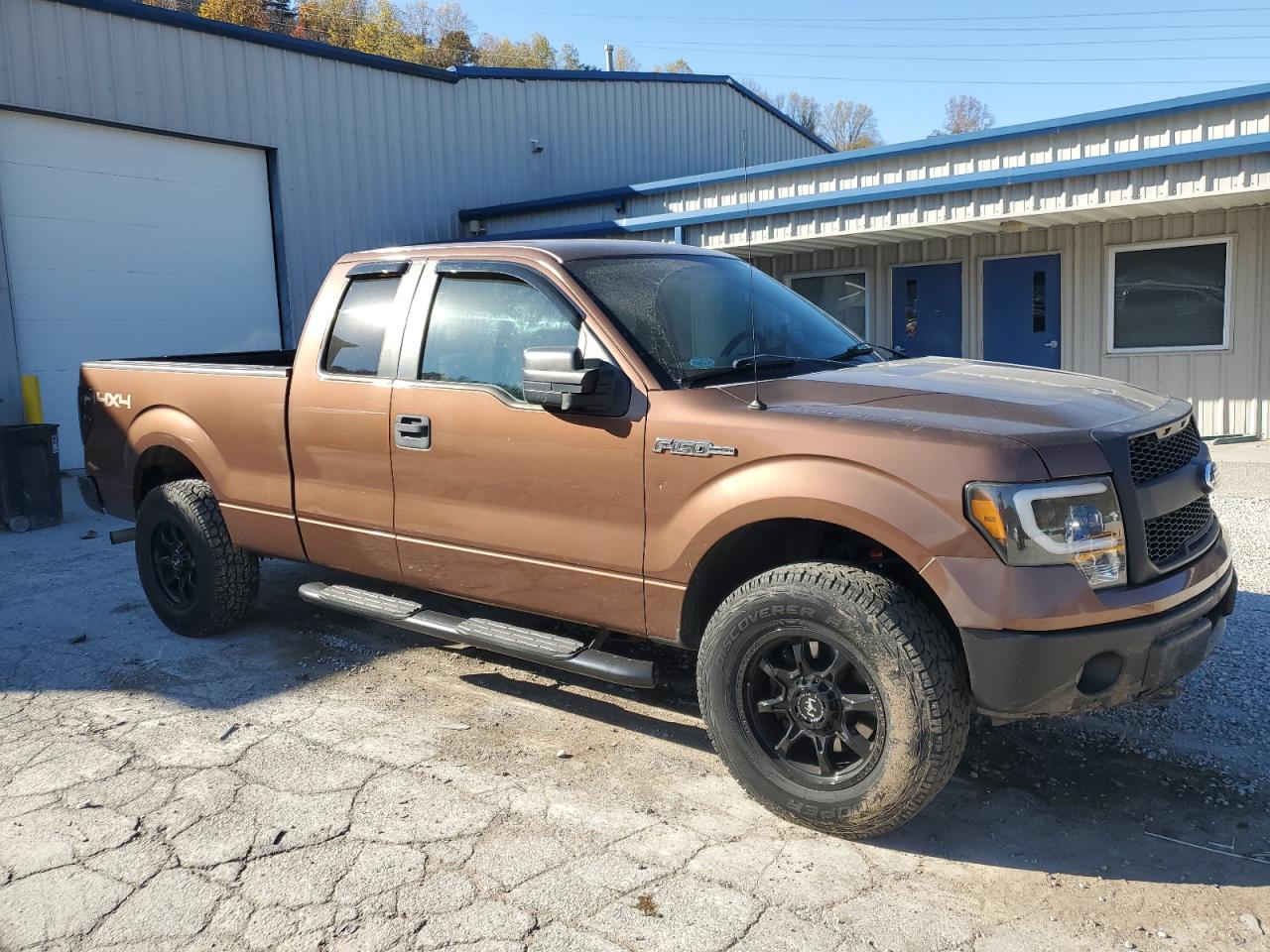 FORD F-150 SUPER CAB