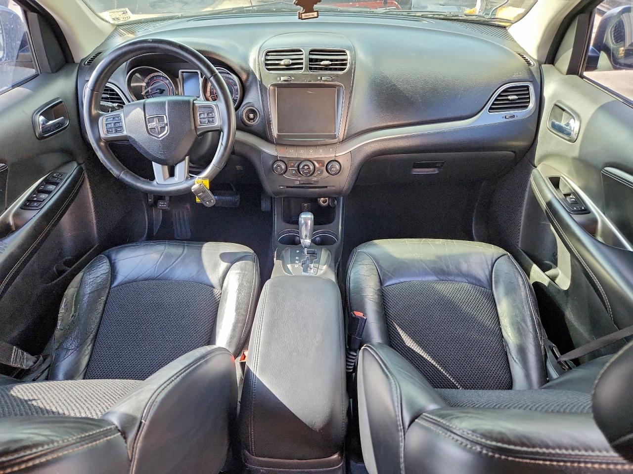 DODGE JOURNEY CROSSROAD