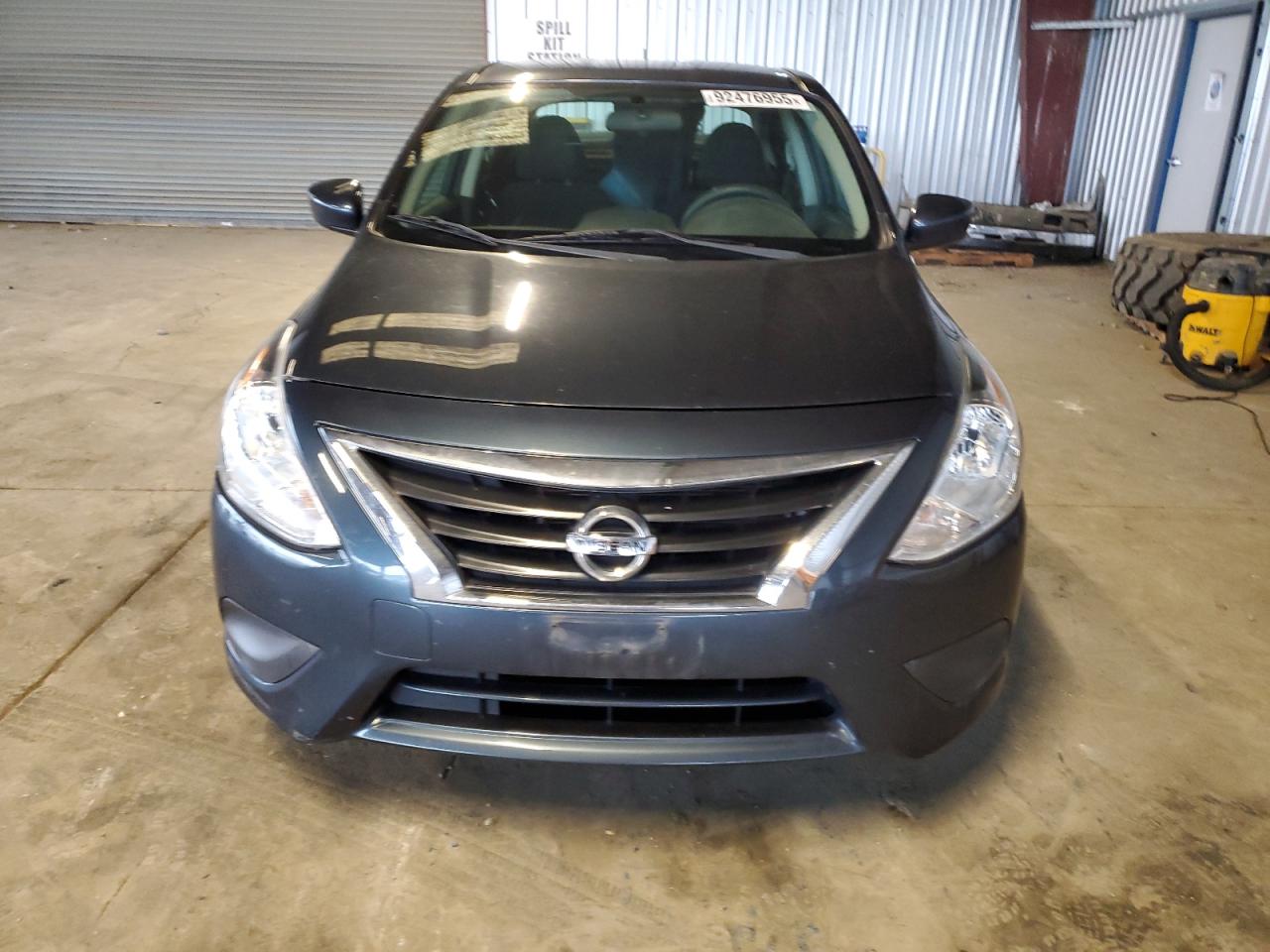 NISSAN VERSA S