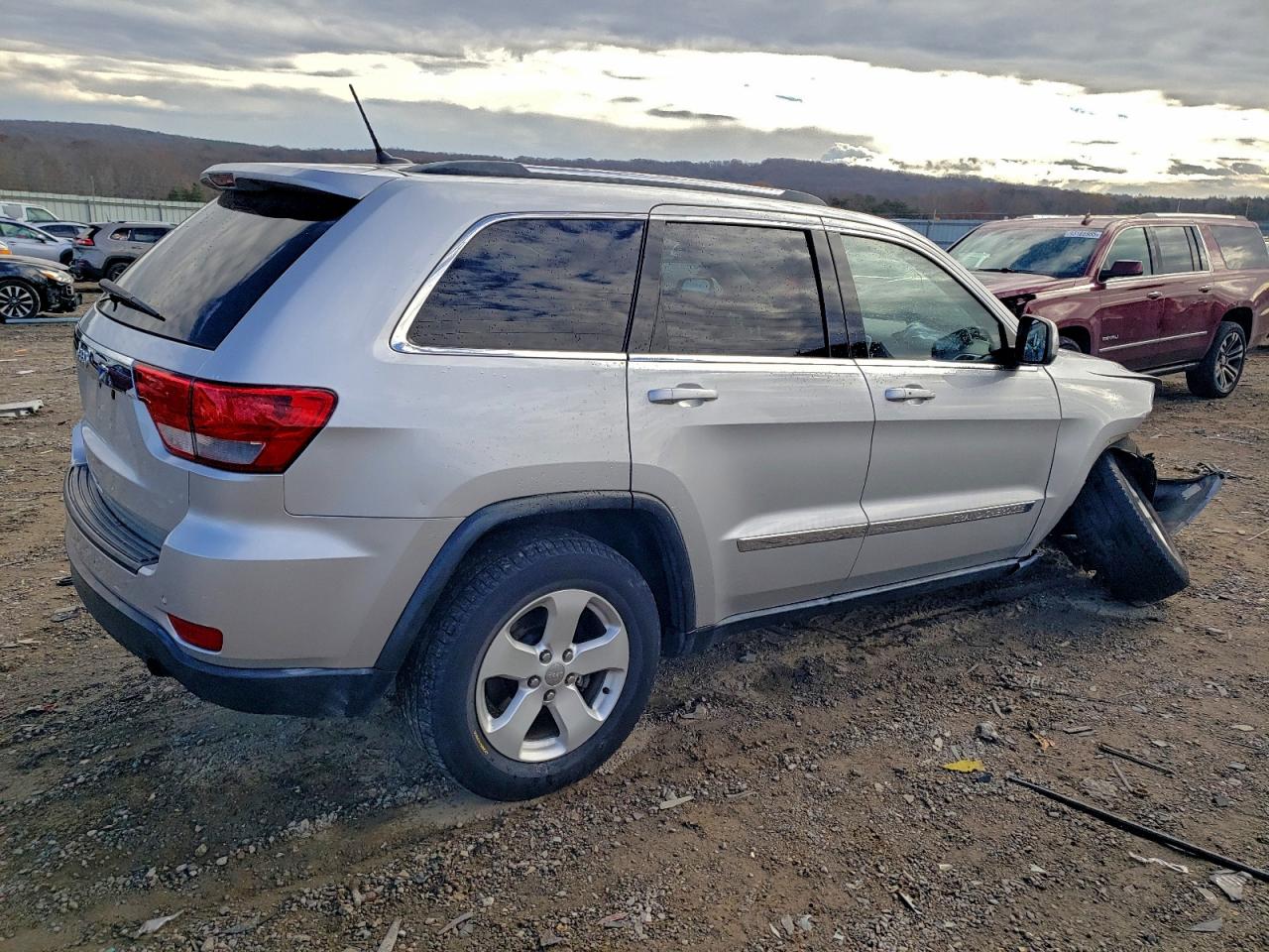 JEEP GRAND CHEROKEE LAREDO