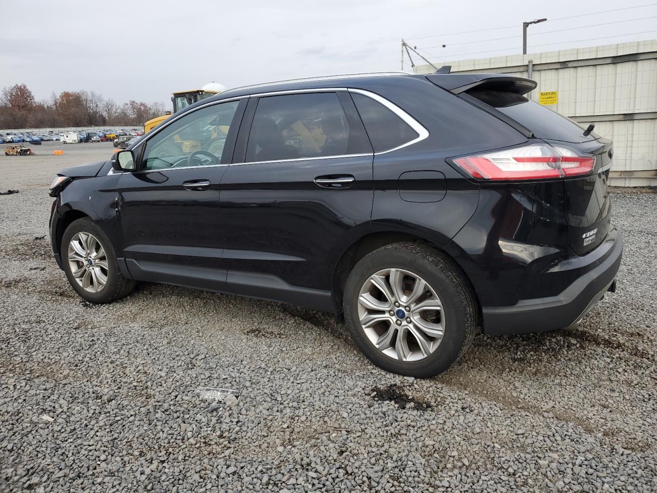 FORD EDGE TITANIUM
