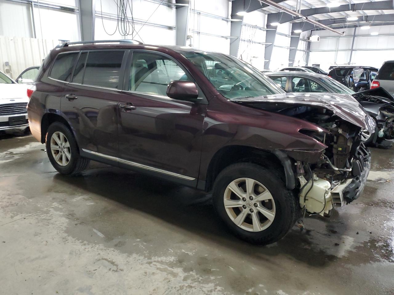 TOYOTA HIGHLANDER BASE