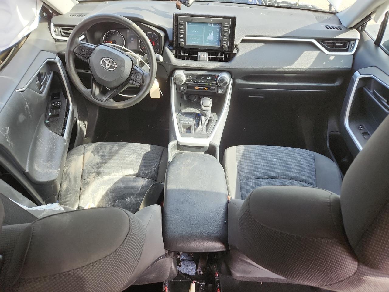 TOYOTA RAV4 LE