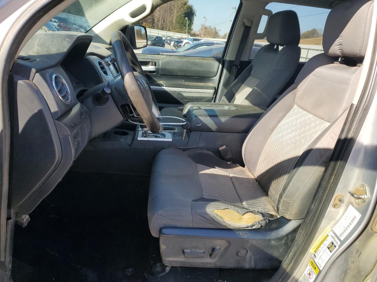 TOYOTA TUNDRA CREWMAX SR5