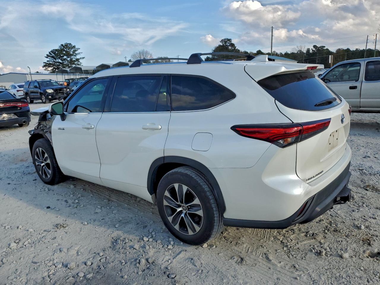 TOYOTA HIGHLANDER HYBRID XLE