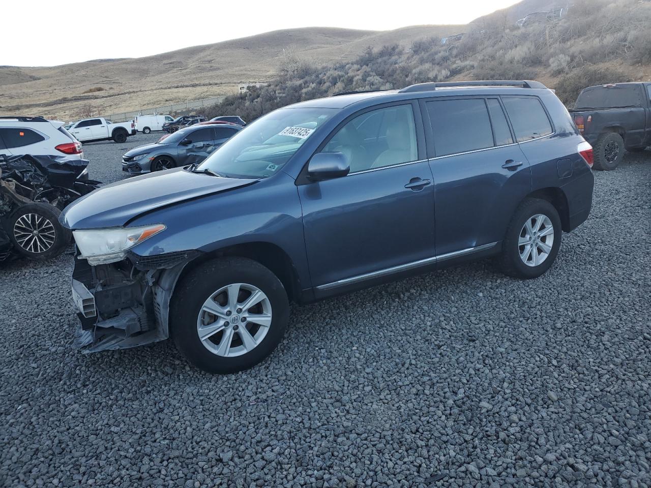 TOYOTA HIGHLANDER BASE