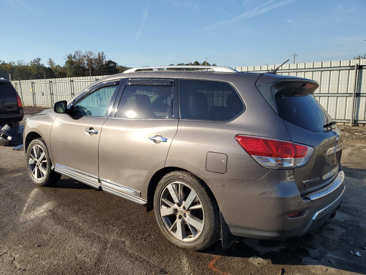 NISSAN PATHFINDER S