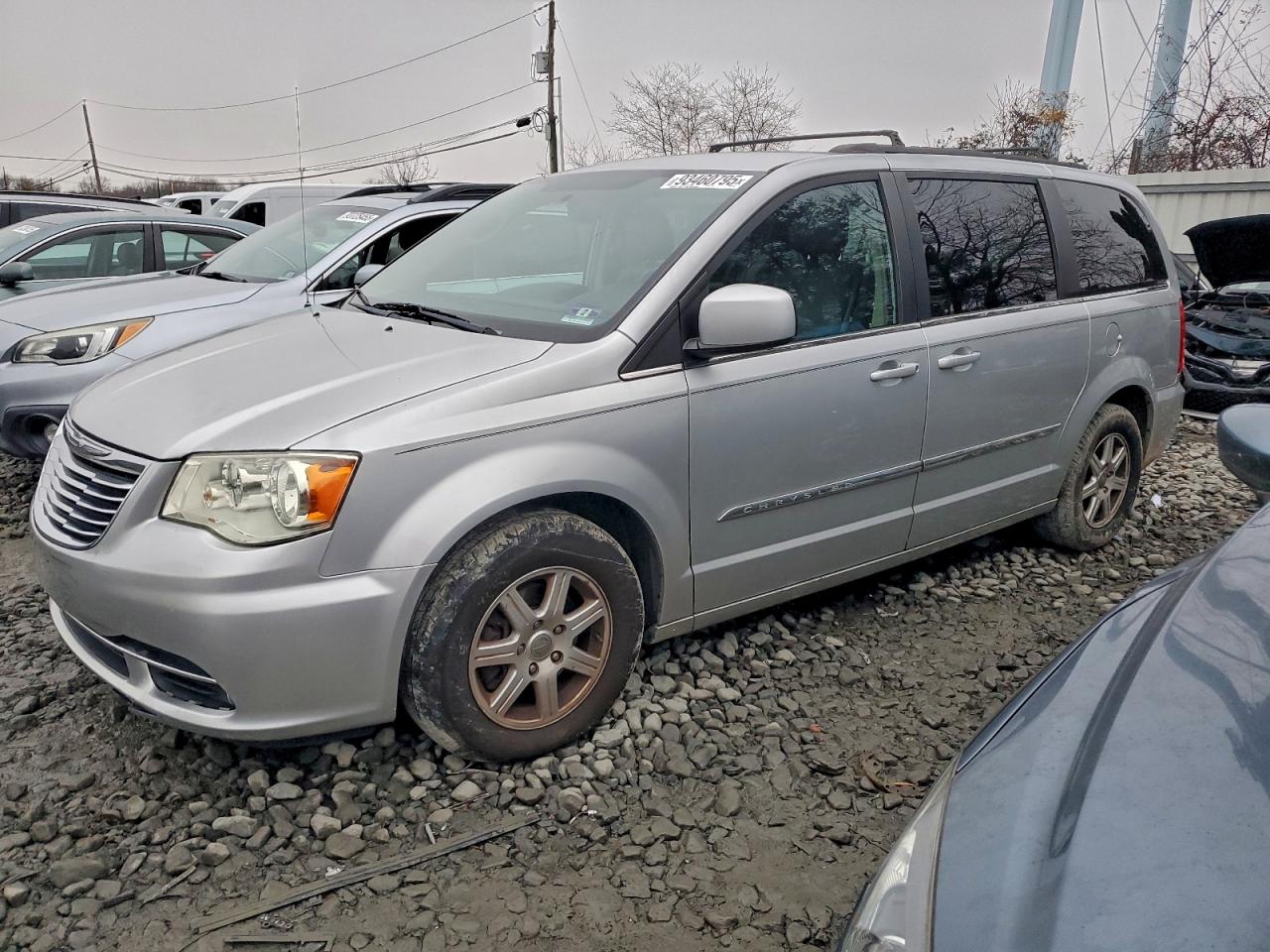 CHRYSLER TOWN & COUNTRY TOURING
