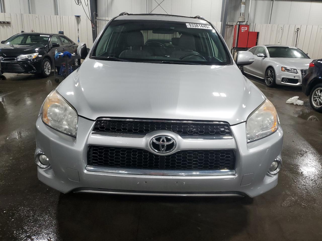 TOYOTA RAV4 LIMITED