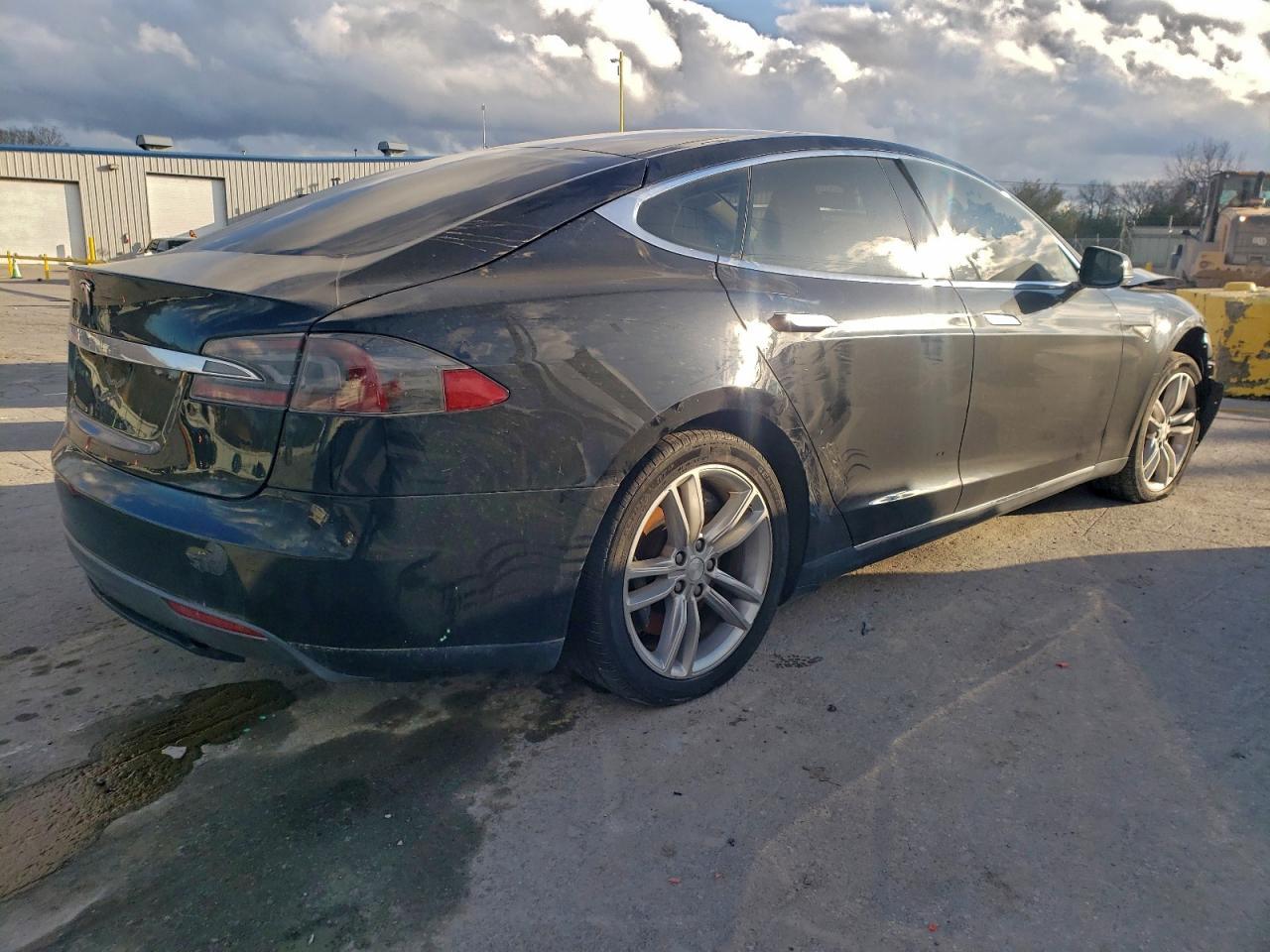 TESLA MODEL S